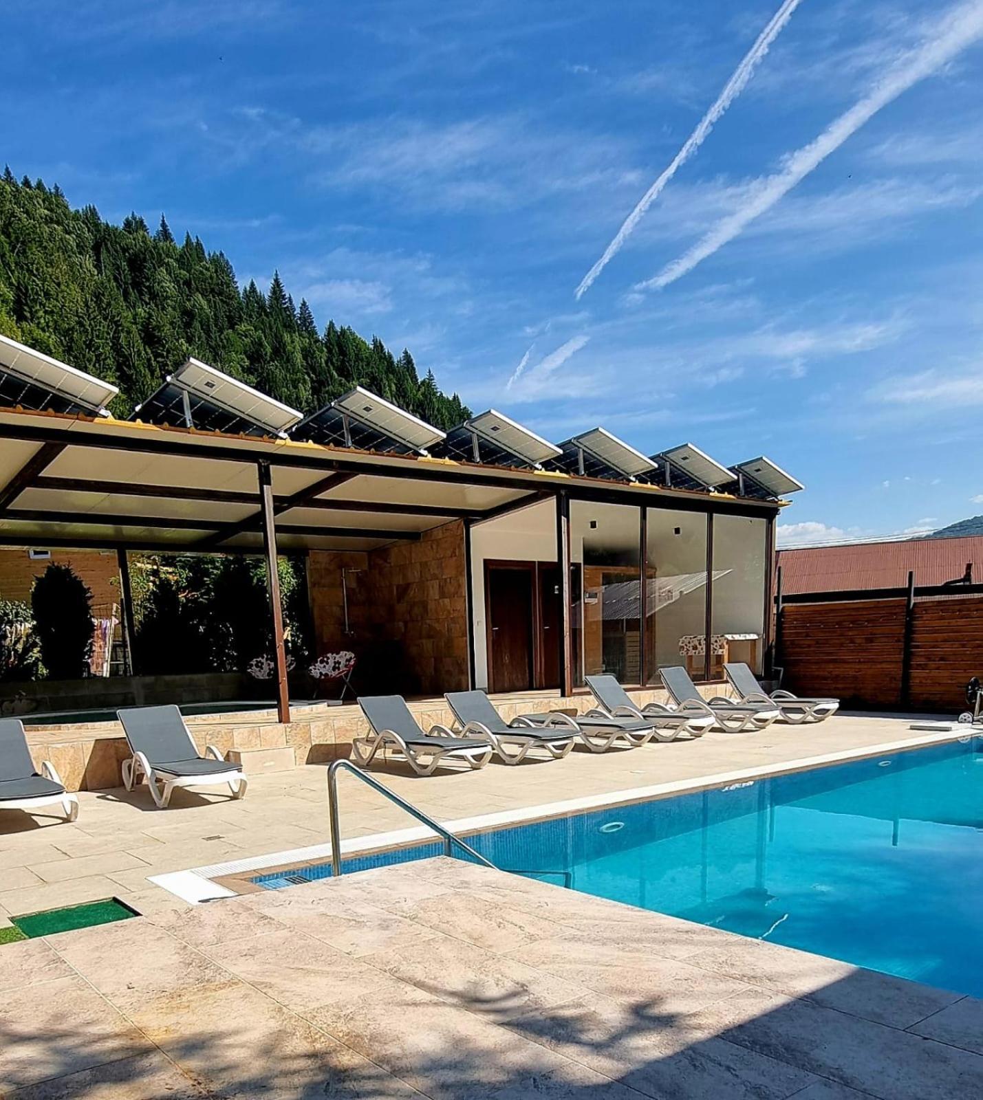 Pensiunea El Monte Spa Rucăr Exterior foto