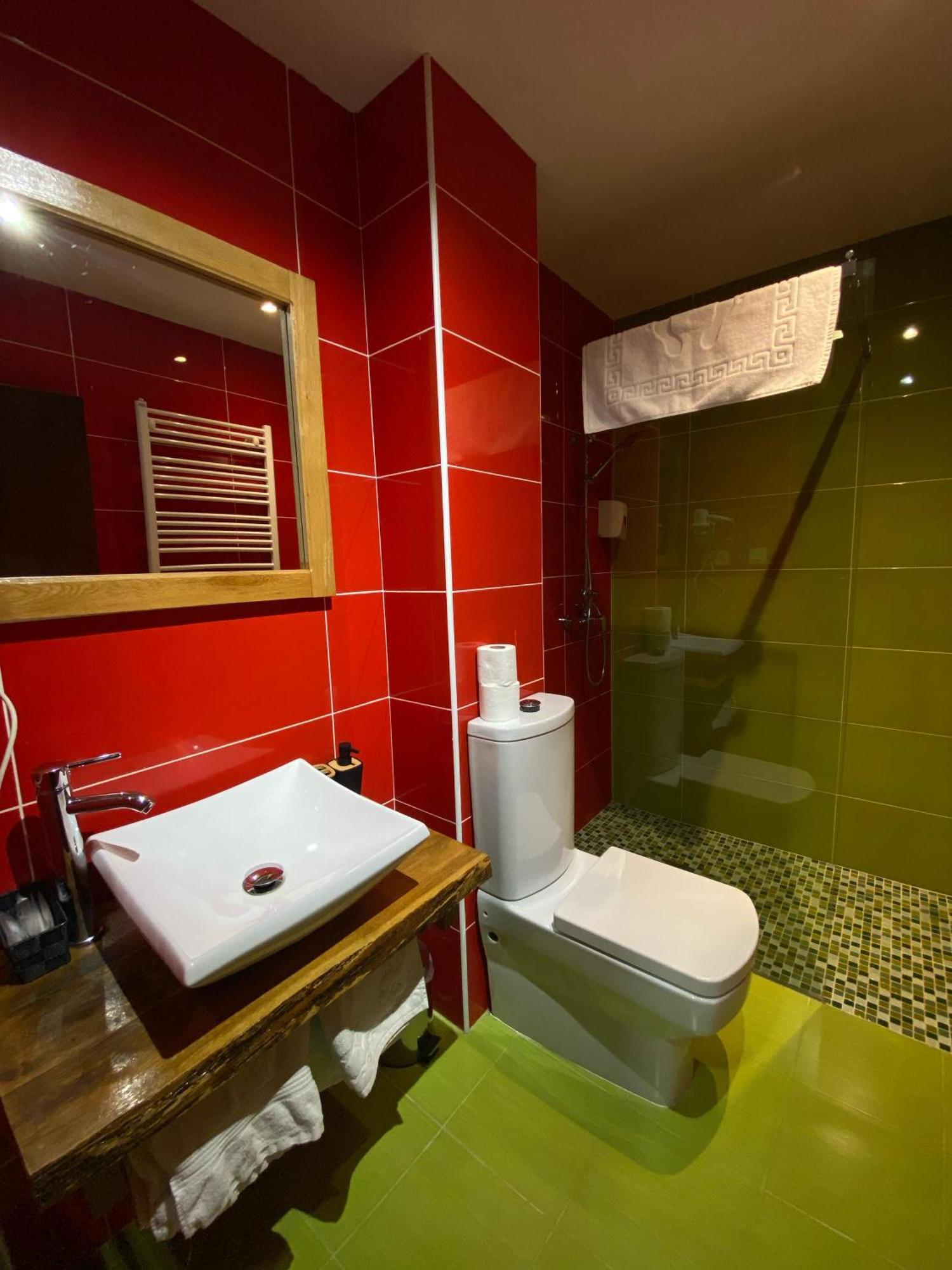 Pensiunea El Monte Spa Rucăr Exterior foto